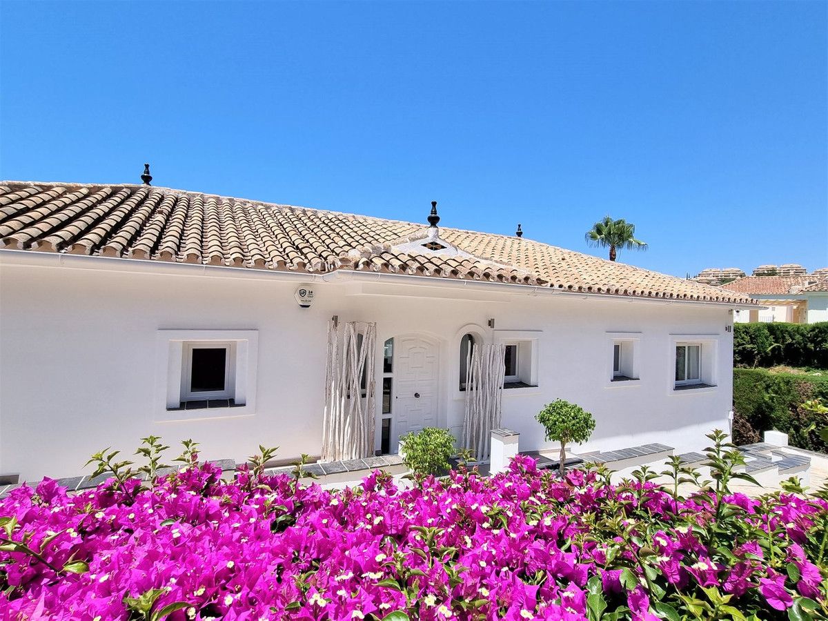 Freistehende Villa in Elviria, Elviria, 1/12