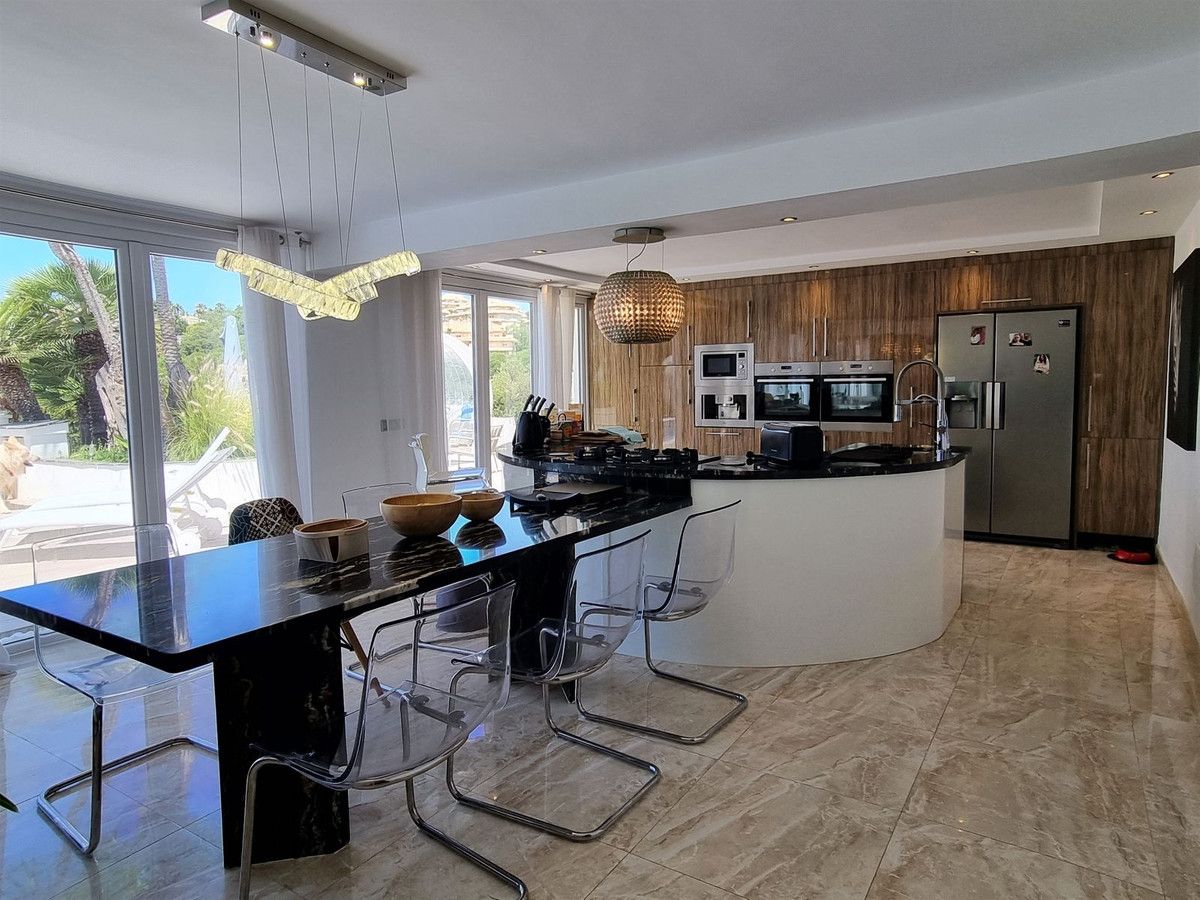 Freistehende Villa in Elviria, Elviria, 10/12