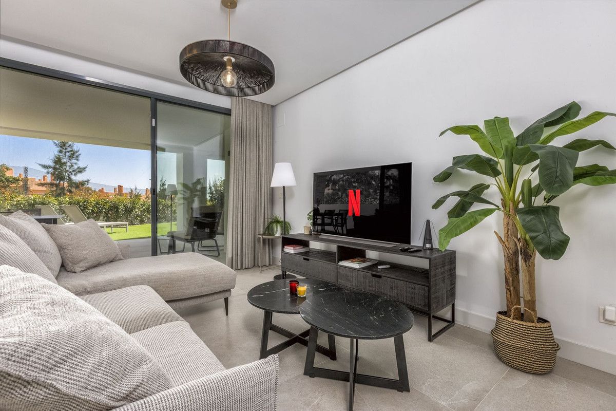 Apartamento en Planta Baja en Cabopino, Cabopino, 2/12