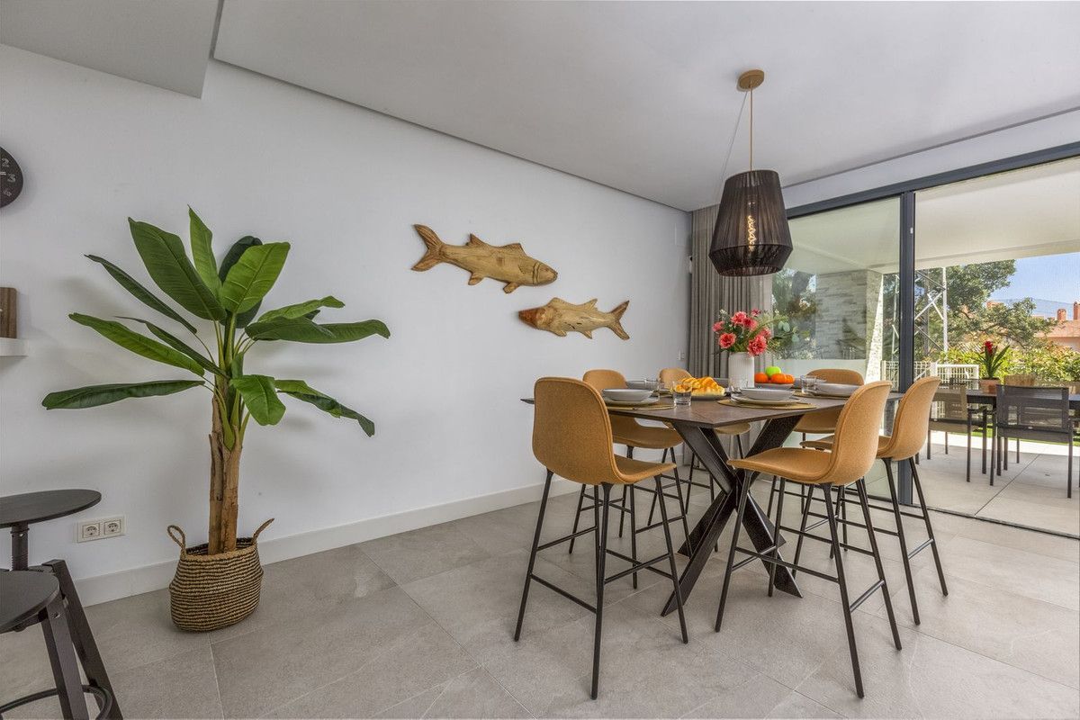 Apartamento en Planta Baja en Cabopino, Cabopino, 5/12