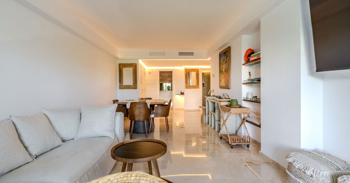 Appartement op de middelste verdieping in Puerto Banús, Puerto Banús, 2/12