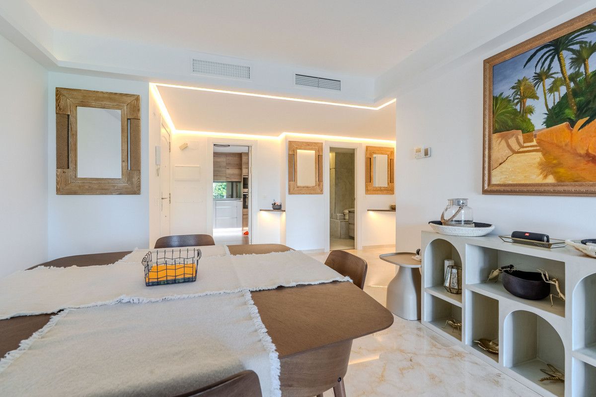 Appartement op de middelste verdieping in Puerto Banús, Puerto Banús, 3/12
