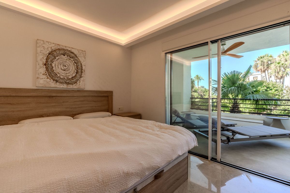 Appartement op de middelste verdieping in Puerto Banús, Puerto Banús, 5/12