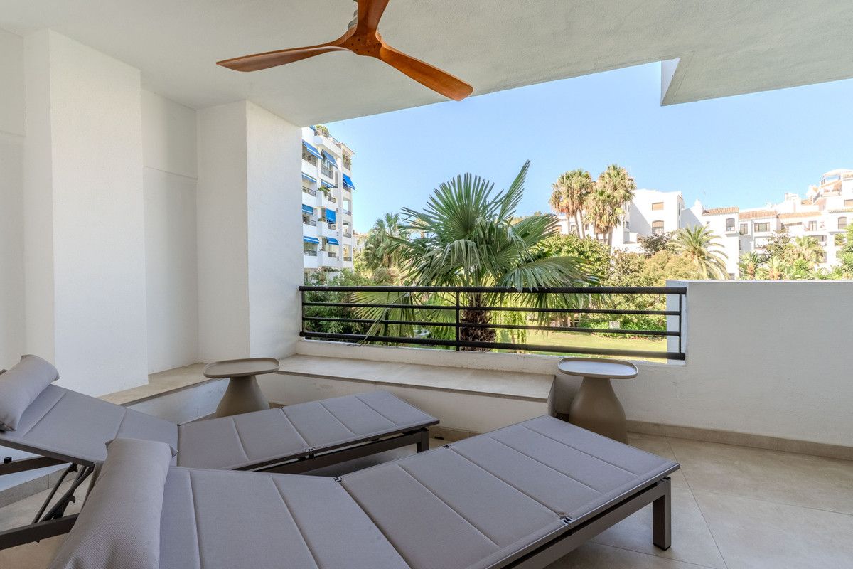 Appartement op de middelste verdieping in Puerto Banús, Puerto Banús, 8/12