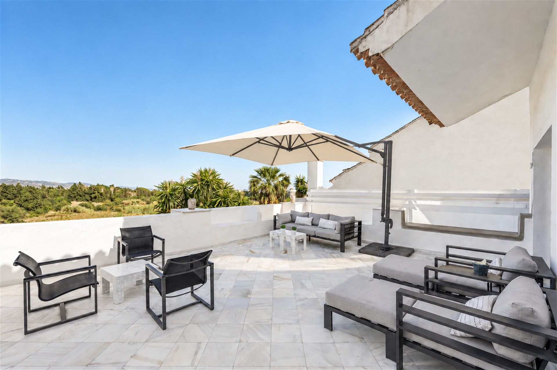 Maison de ville à Nueva Andalucia, Nueva Andalucia, 6/12