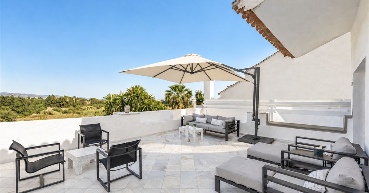Maison de ville à Nueva Andalucia, Nueva Andalucia, 6/12