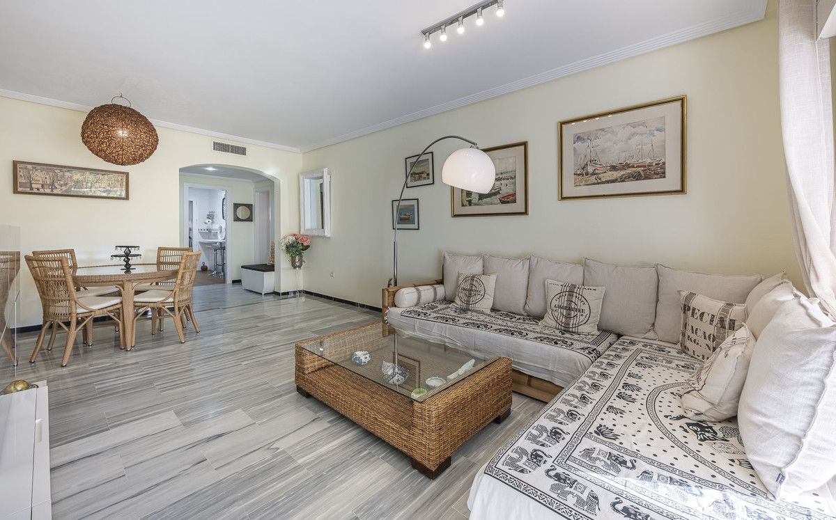 Квартира на среднем этаже в Puerto Banús, Puerto Banús, 8/12