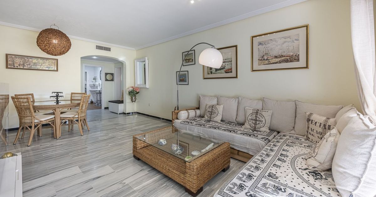 Квартира на среднем этаже в Puerto Banús, Puerto Banús, 8/12
