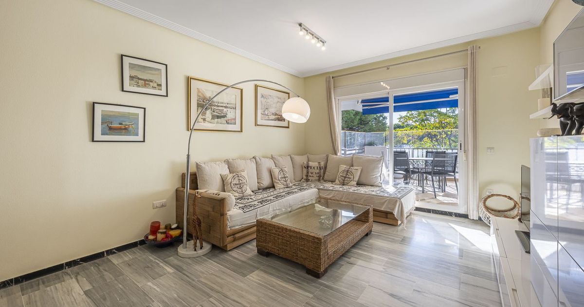 Квартира на среднем этаже в Puerto Banús, Puerto Banús, 9/12