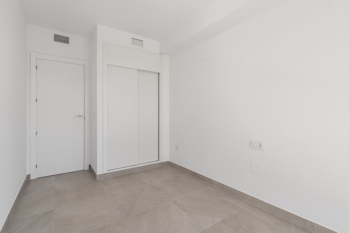Квартира на среднем этаже в Mijas, Mijas, 10/12