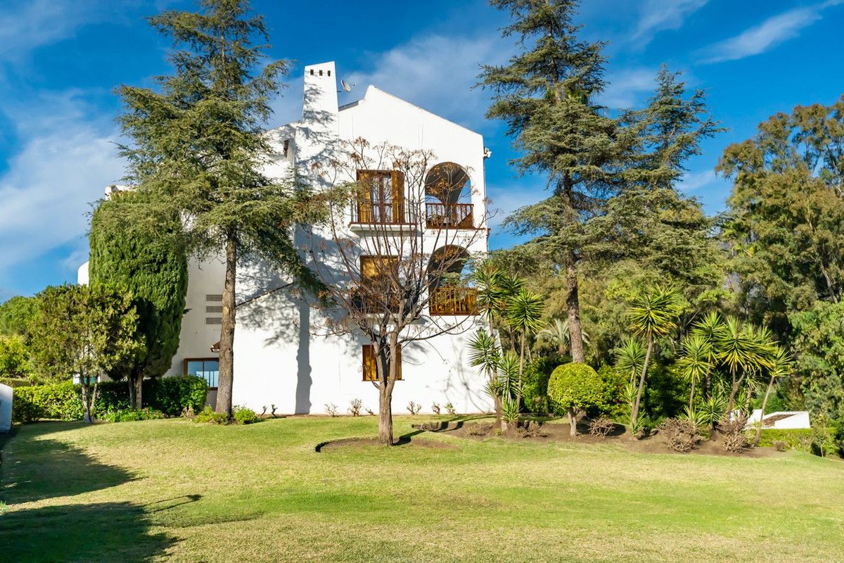 Apartamento en Planta Baja en Nueva Andalucía, Nueva Andalucía, 2/12