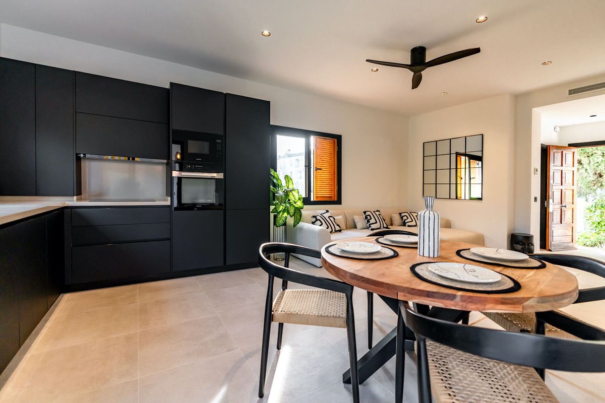 Apartamento en Planta Baja en Nueva Andalucía, Nueva Andalucía, 5/12