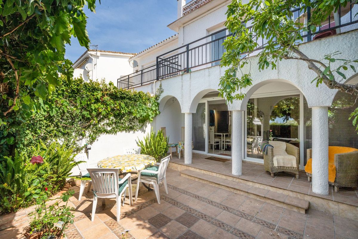 Maison de ville à Costabella, Costabella, 1/12