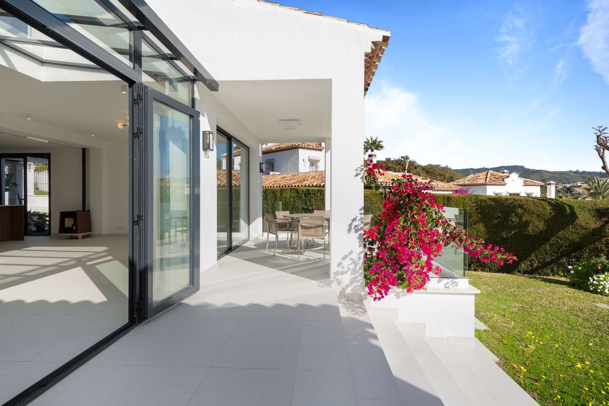 Villa independiente en Elviria, Elviria, 5/12