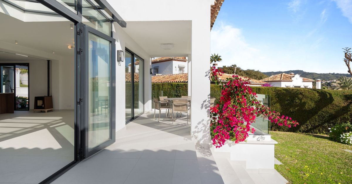 Villa independiente en Elviria, Elviria, 5/12