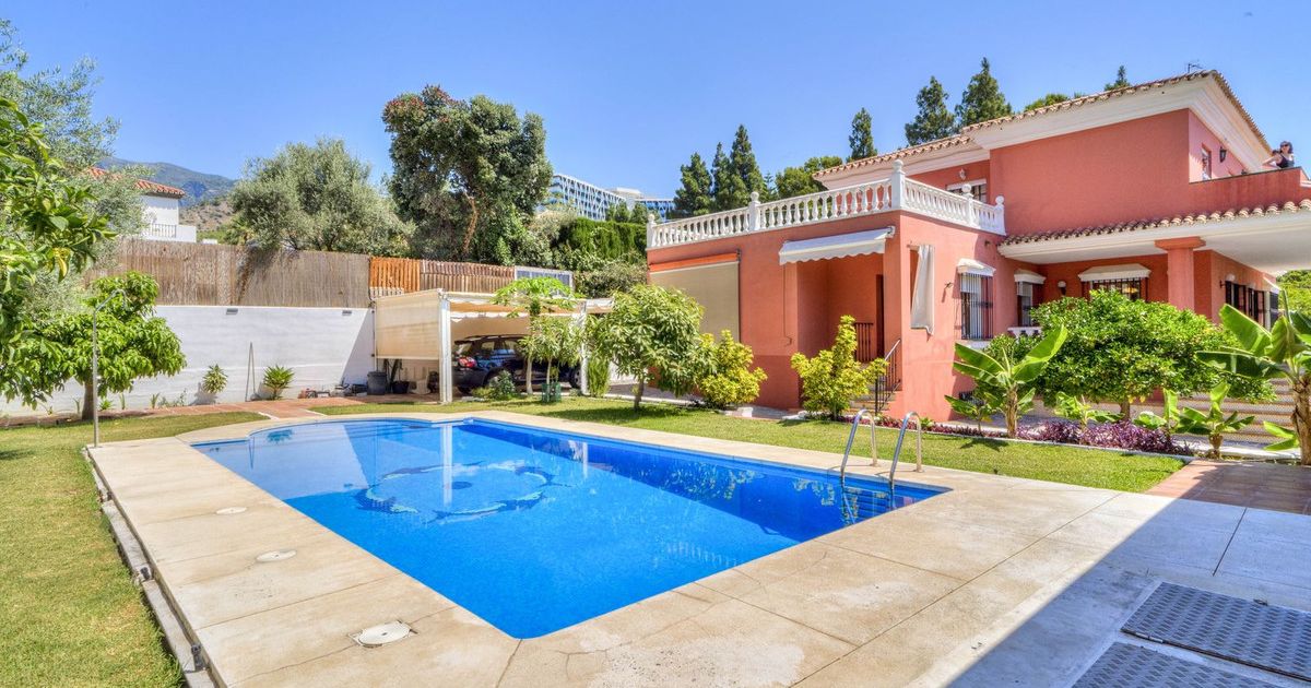 Freistehende Villa in Marbella, Marbella, 2/12