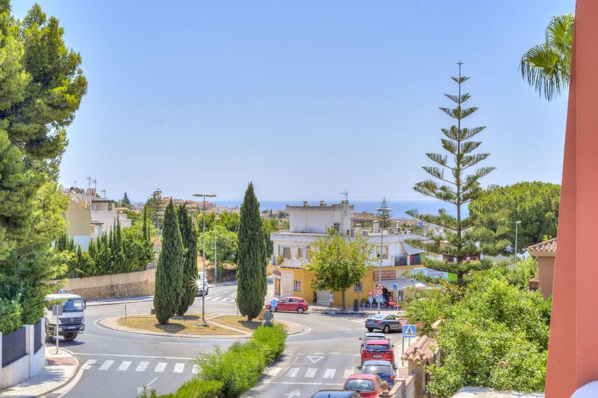Detached Villa in Marbella, Marbella, 6/12