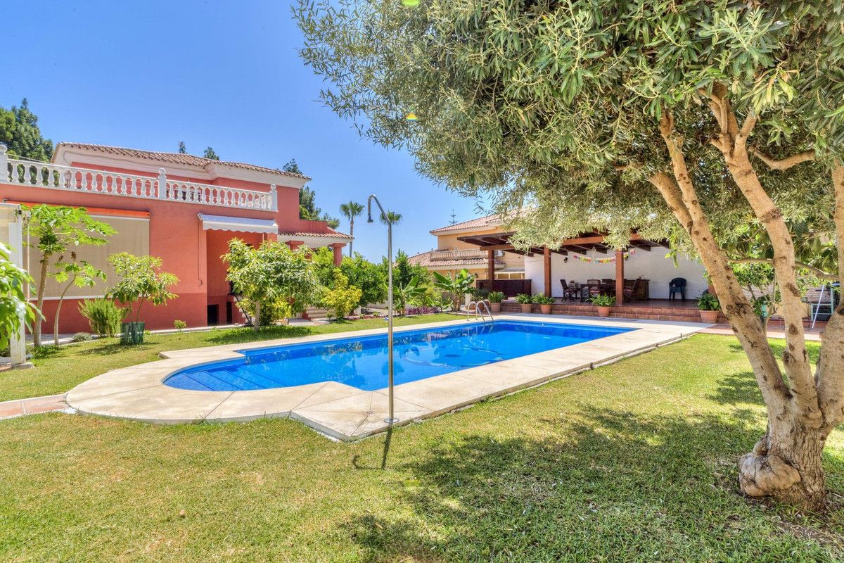 Detached Villa in Marbella, Marbella, 7/12