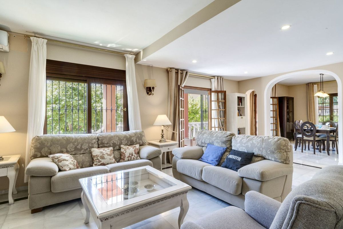Detached Villa in Marbella, Marbella, 9/12
