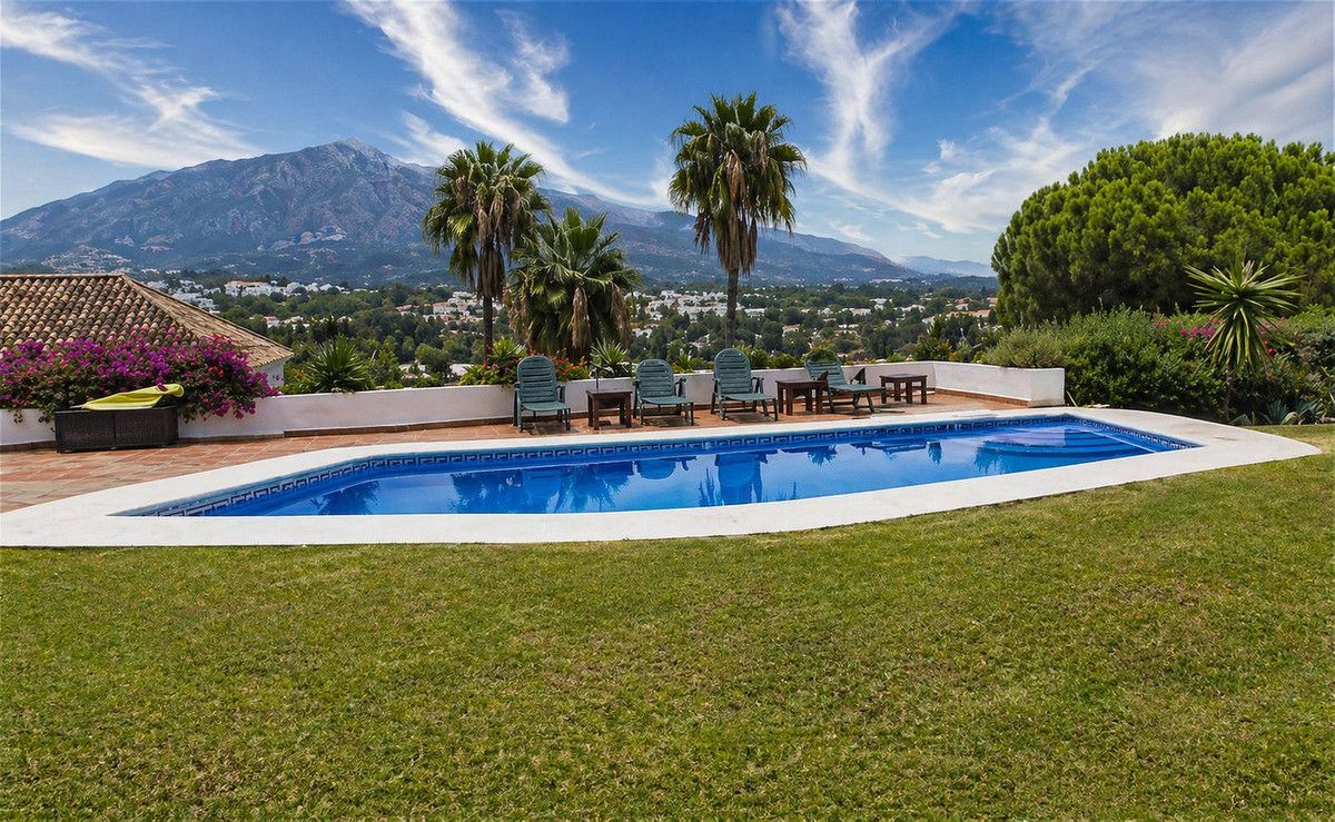Fristående villa i Nueva Andalucía, Nueva Andalucía, 5/11