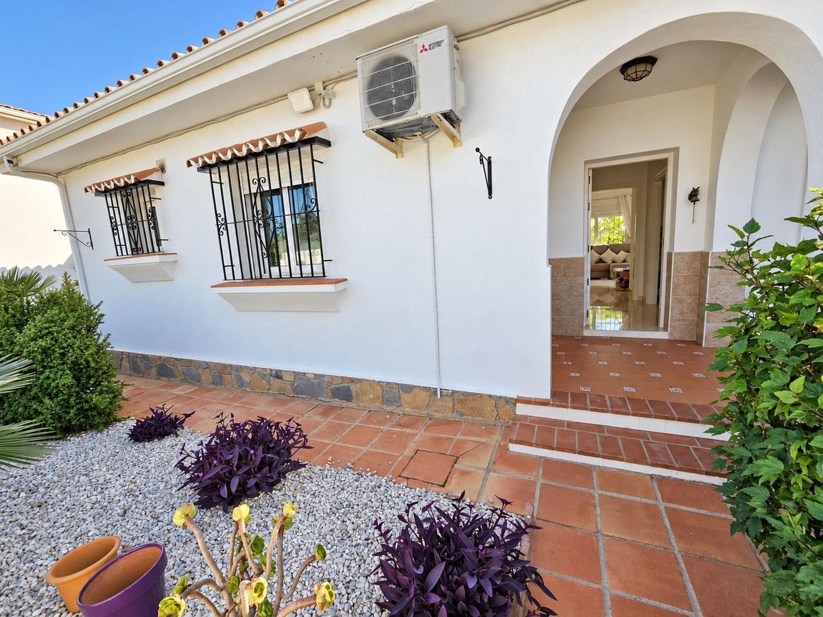 Villa independiente en Alhaurín de la Torre, Alhaurín de la Torre, 9/12