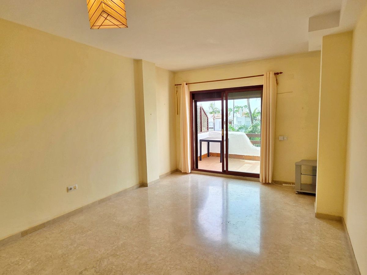 Middle Floor Apartment in Costalita, Costalita, 3/12