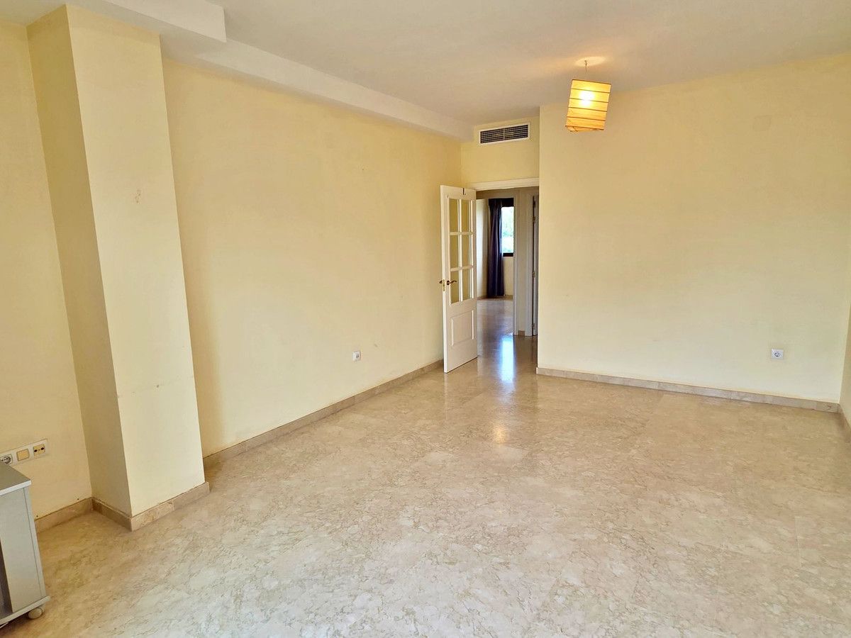 Middle Floor Apartment in Costalita, Costalita, 5/12