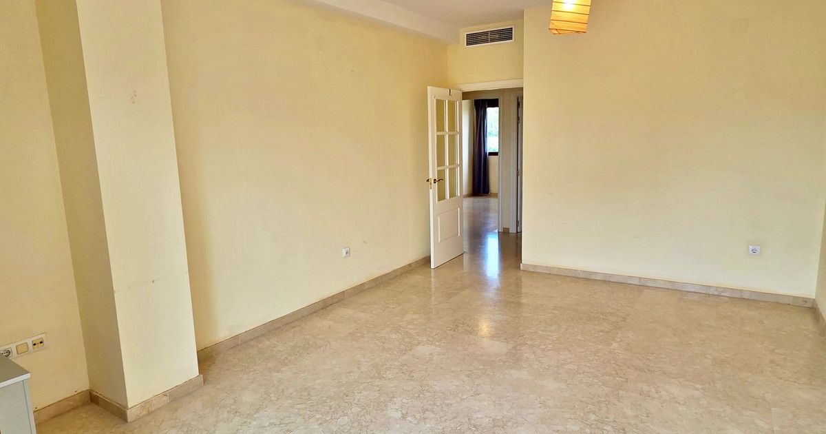 Middle Floor Apartment in Costalita, Costalita, 5/12