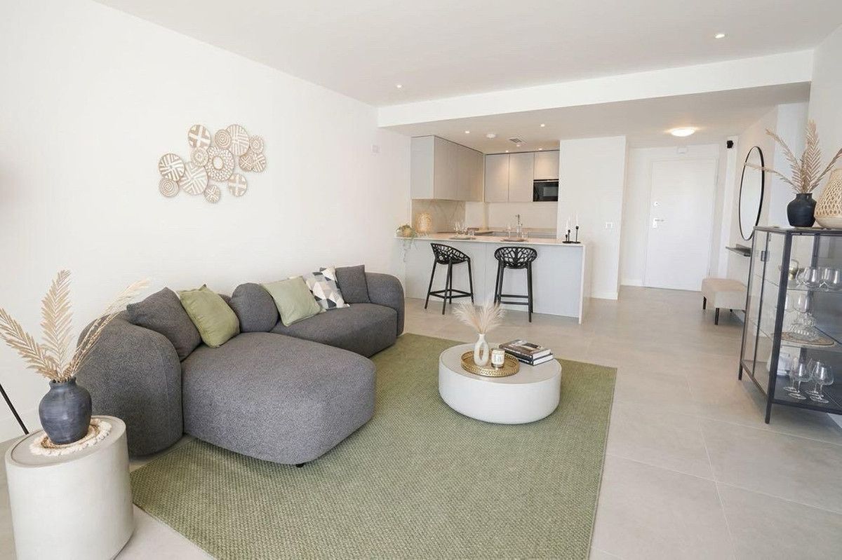 Middle Floor Apartment in Higueron, Higueron, 11/12