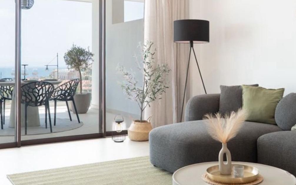 Middle Floor Apartment in Higueron, Higueron, 12/12