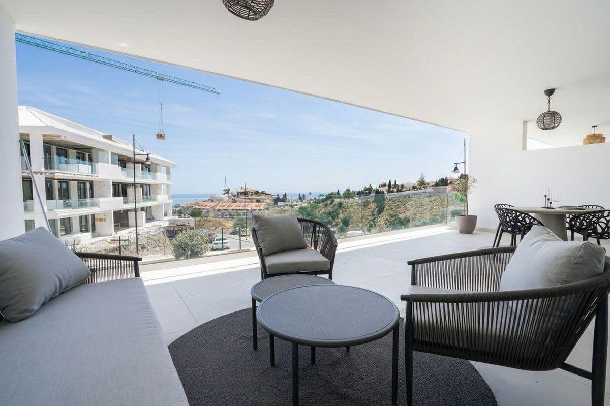 Middle Floor Apartment in Higueron, Higueron, 5/12