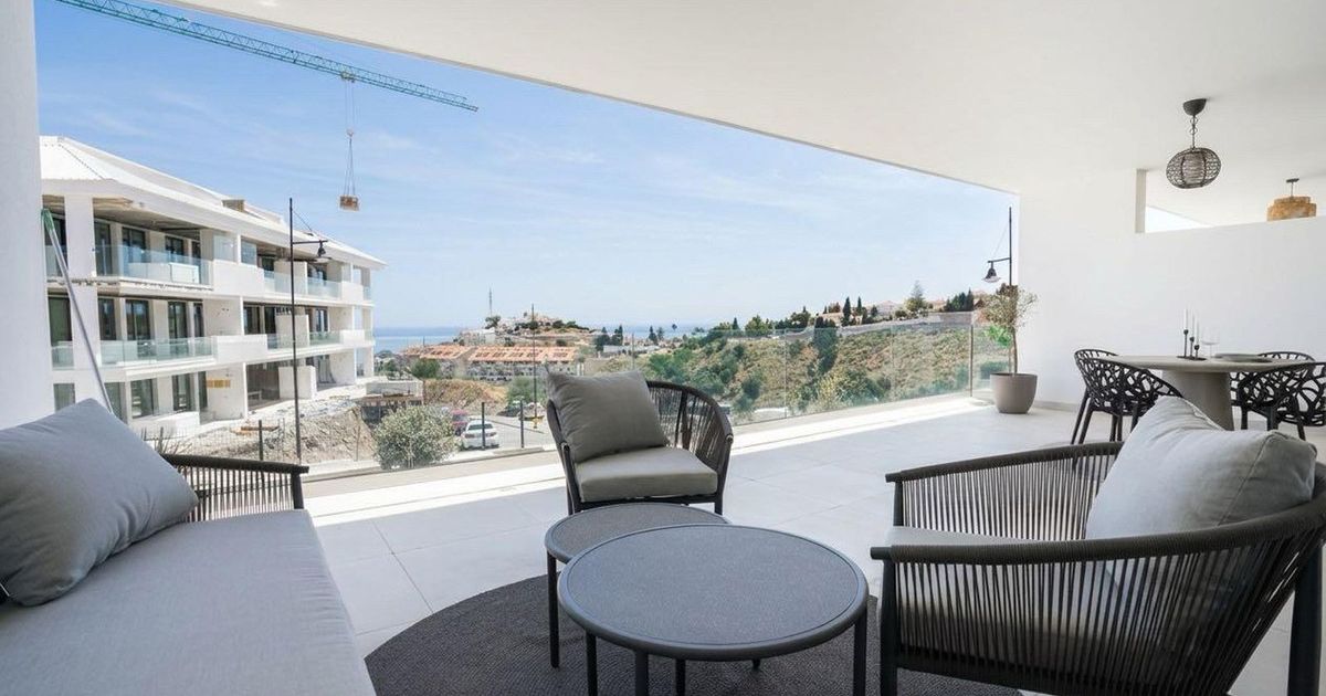 Middle Floor Apartment in Higueron, Higueron, 5/12