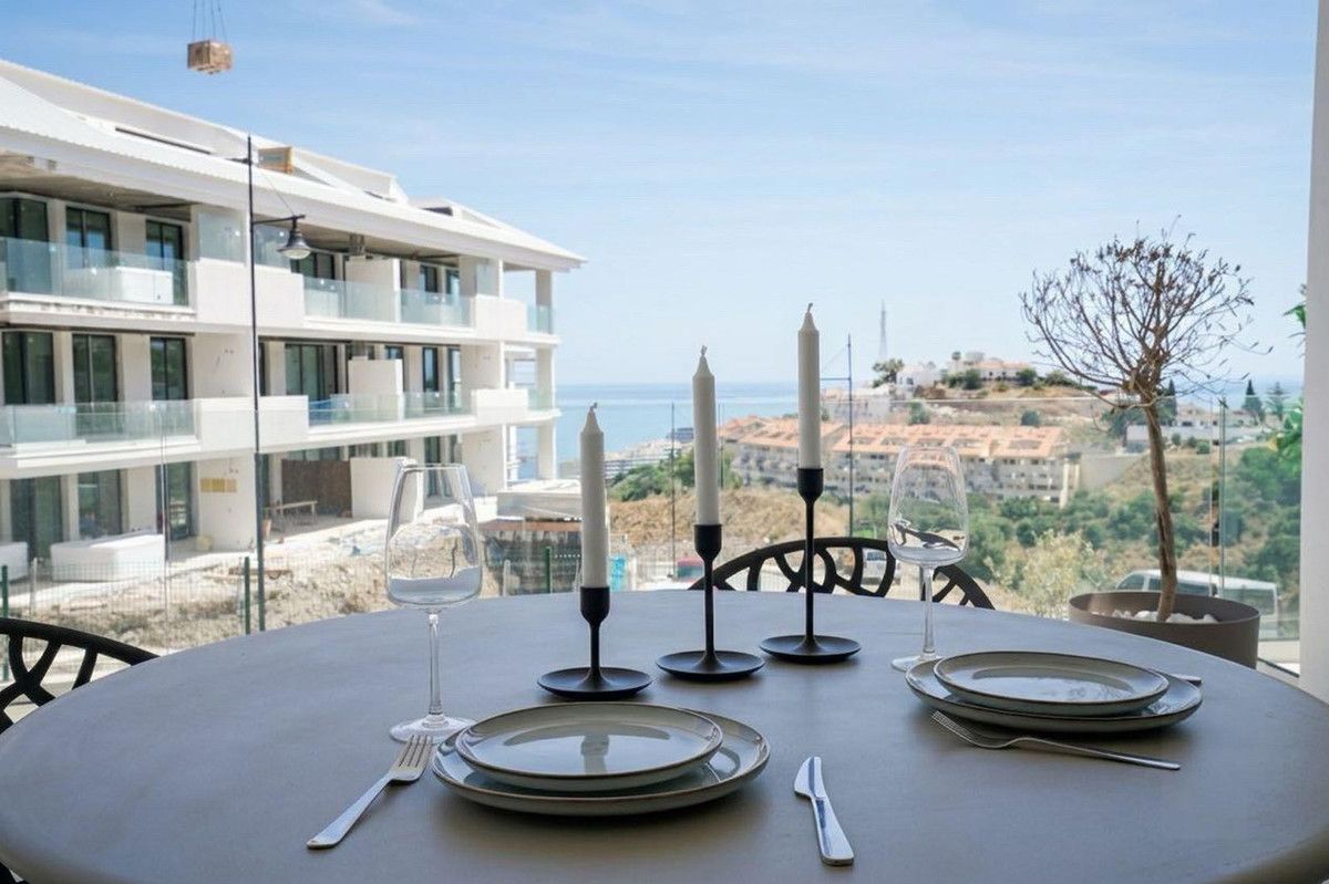 Middle Floor Apartment in Higueron, Higueron, 6/12