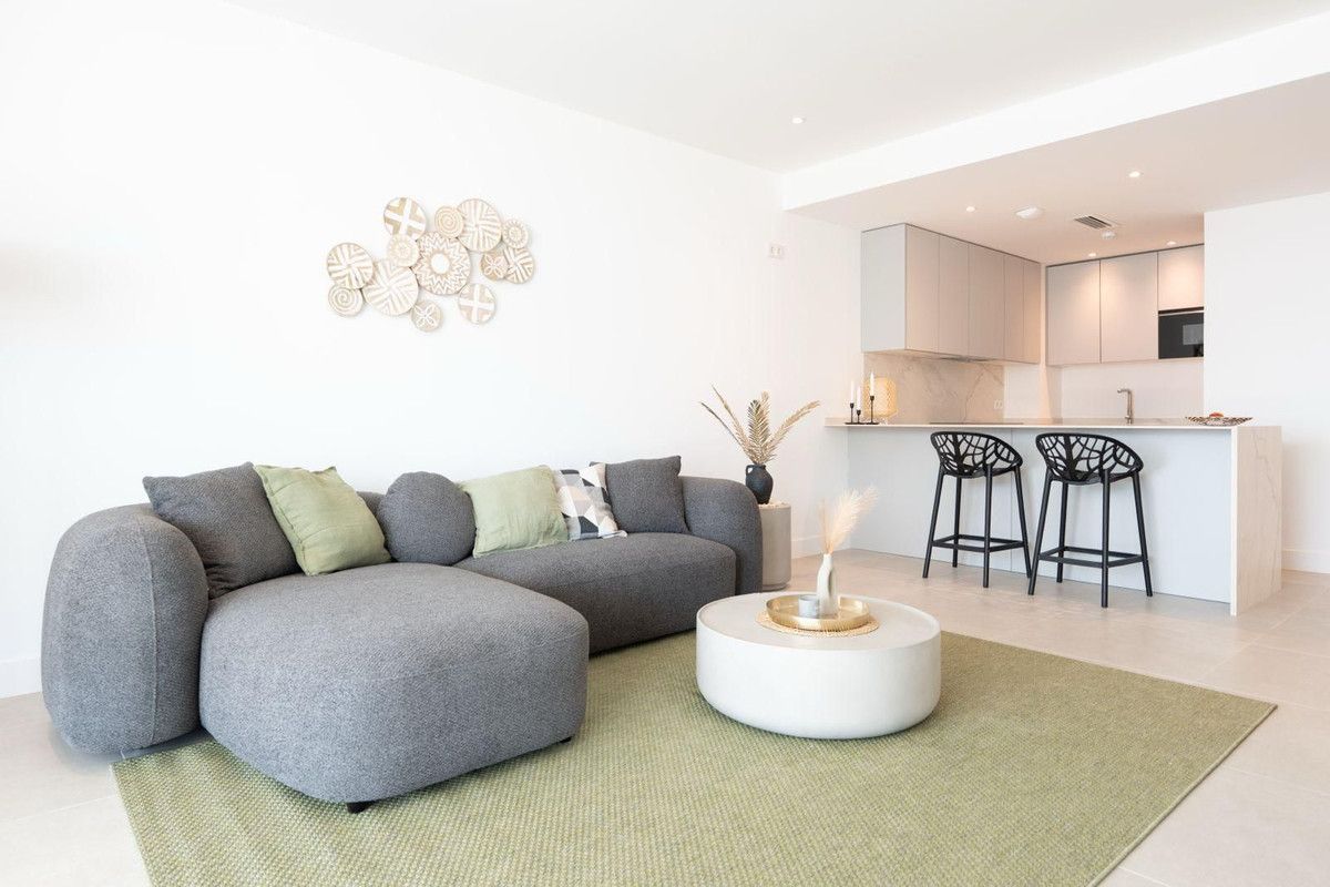 Middle Floor Apartment in Higueron, Higueron, 7/12