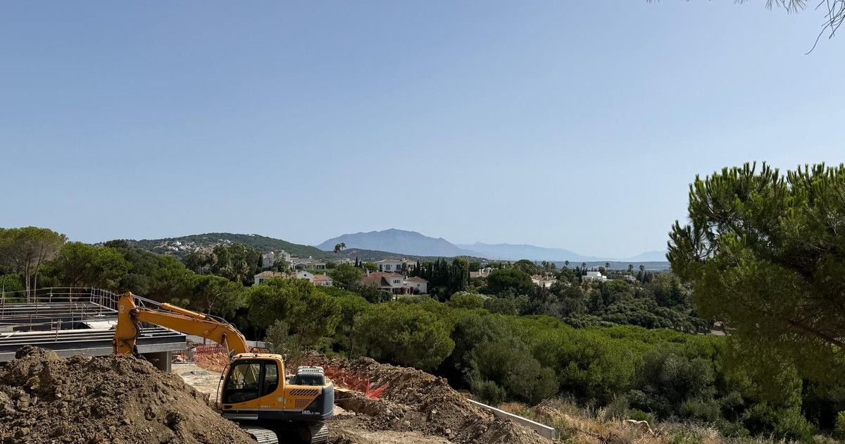 Участок под жилую застройку в Sotogrande Alto, Sotogrande Alto, 2/7