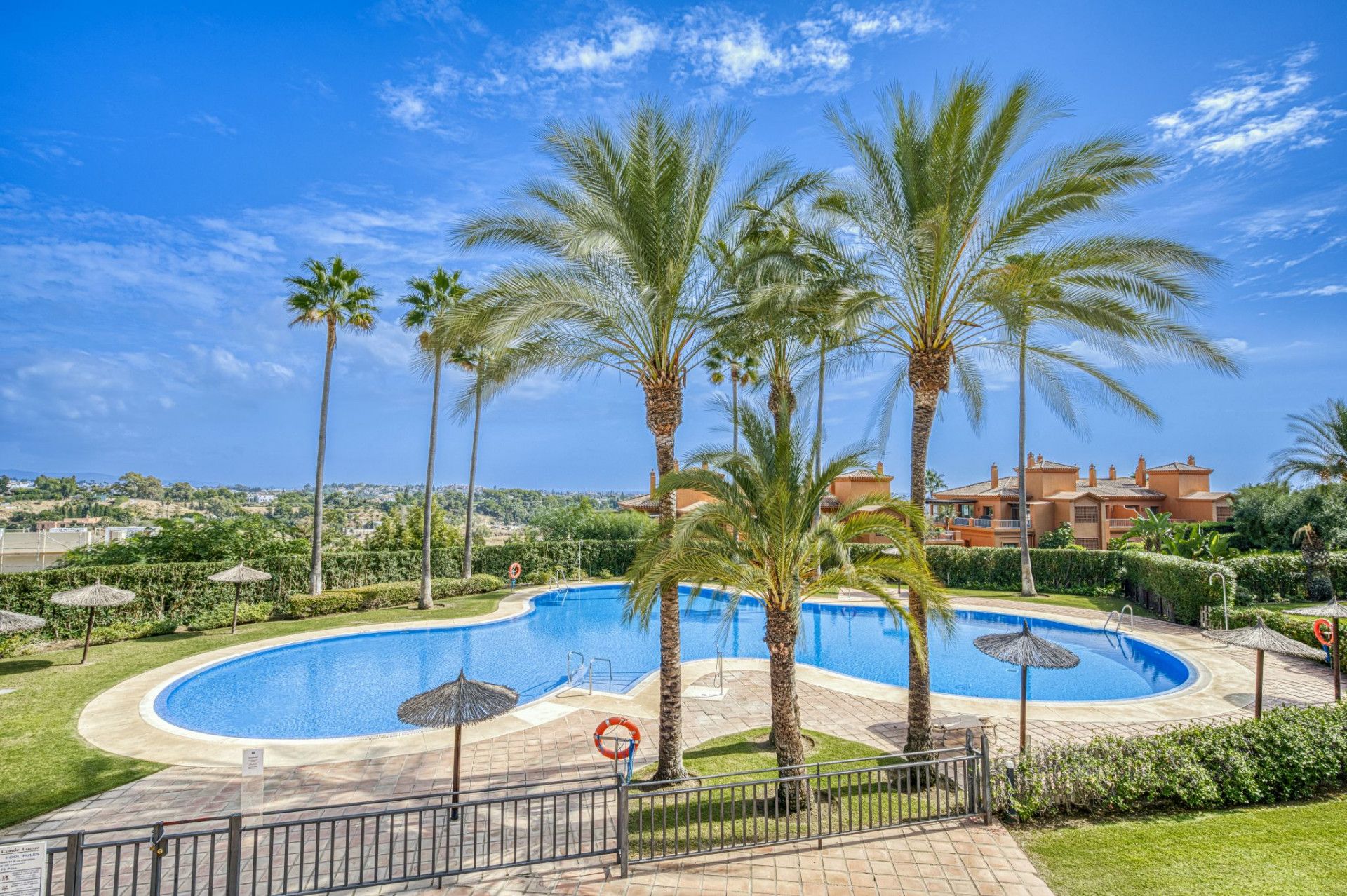 Markplanslägenhet i Benahavis, Las lomas del Conde Luque, Benahavis, 6/12