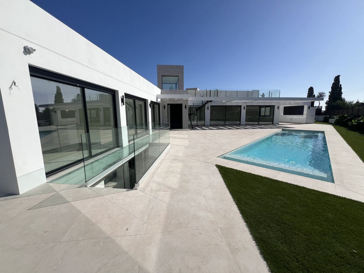 Fristående villa i El Chaparral, El Chaparral, 6/12