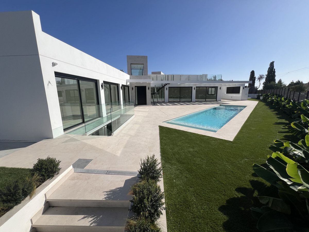 Fristående villa i El Chaparral, El Chaparral, 8/12