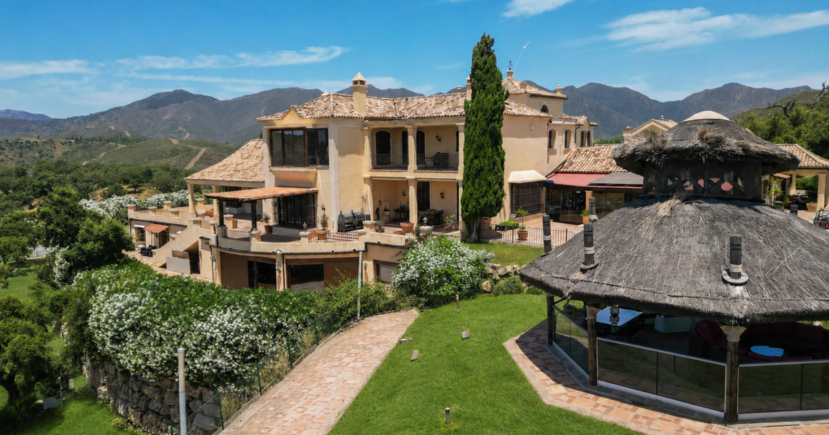 Villa in Marbella East, La Mairena, Marbella East, 5/12