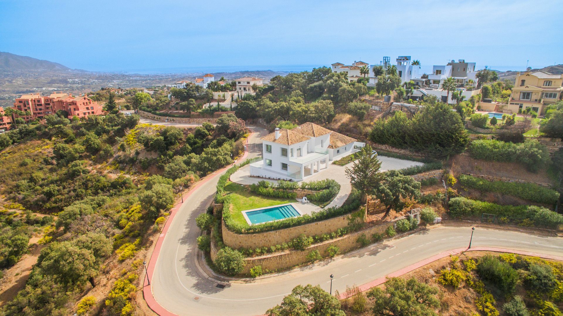 Villa in Marbella East, La Mairena, Marbella East, 1/12