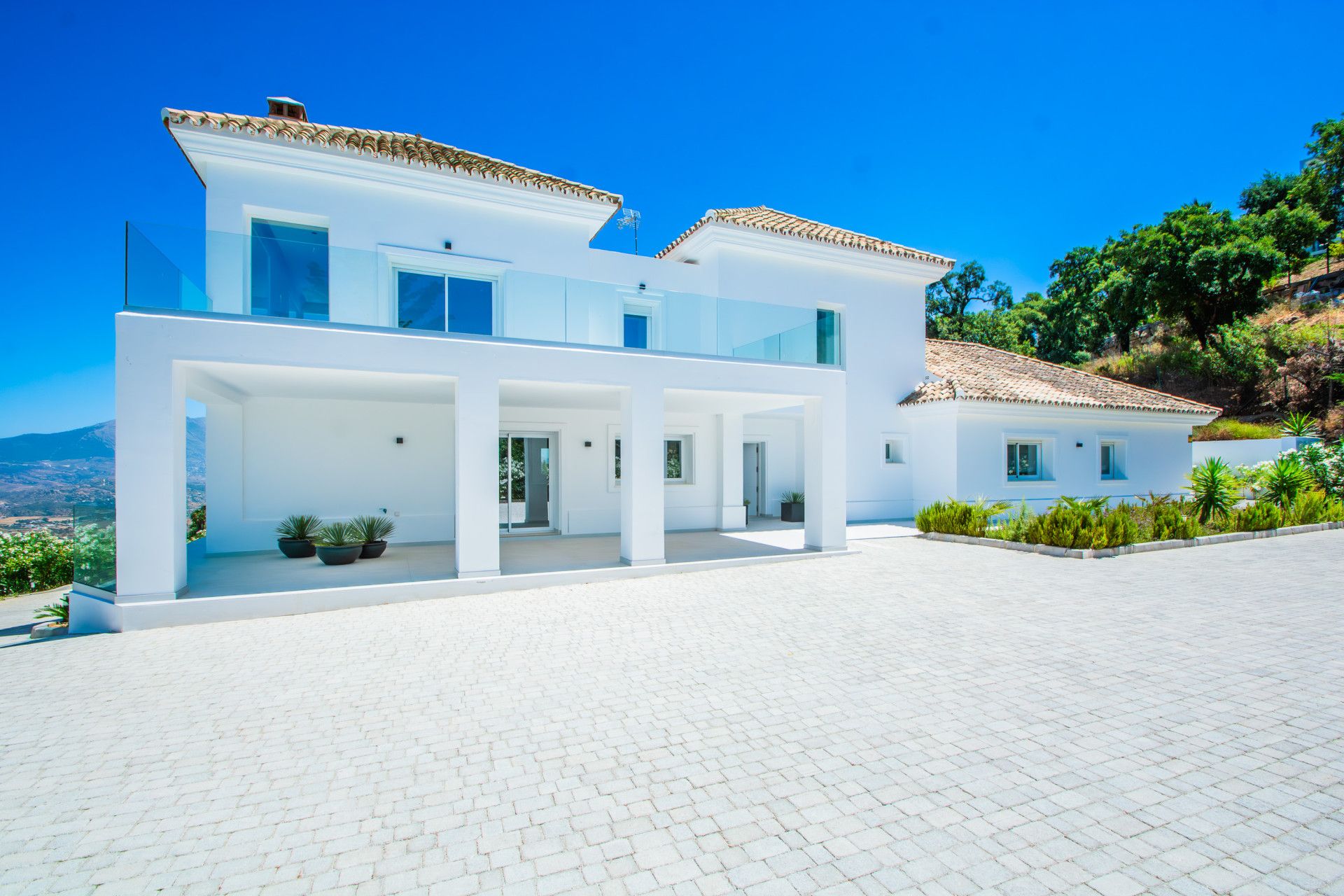 Villa in Marbella East, La Mairena, Marbella East, 3/12