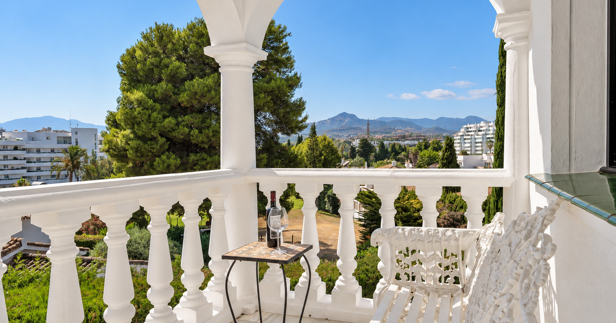 Villa in San Pedro de Alcantara, Guadalmina Alta, San Pedro de Alcantara, 10/12