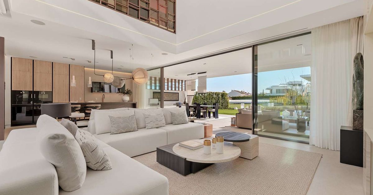 Villa in Marbella, Marbella, 11/12