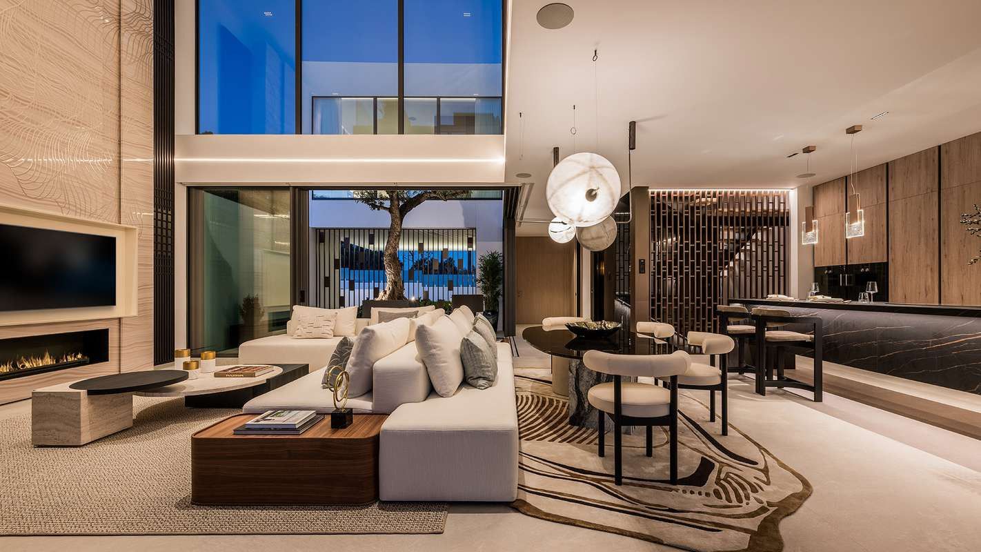 Villa in Marbella, Marbella, 12/12