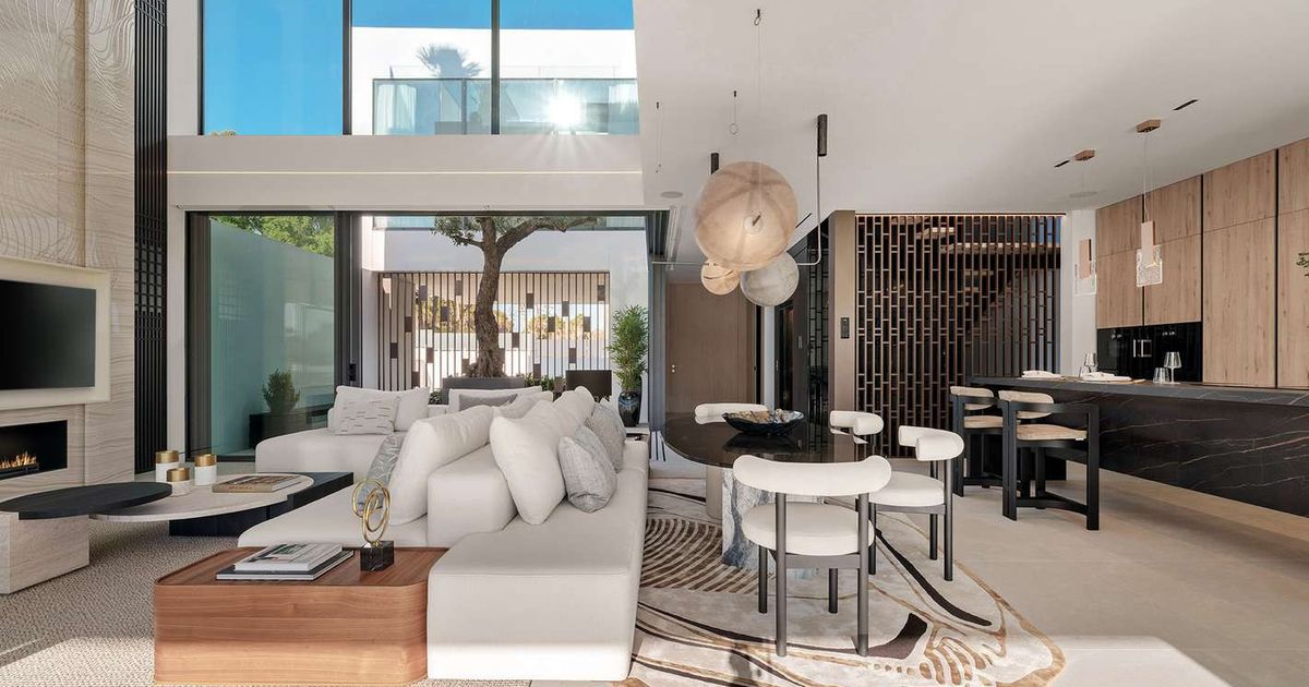 Villa in Marbella, Marbella, 6/12