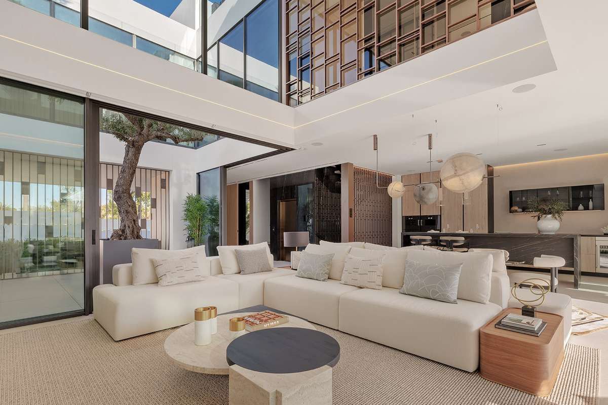 Villa in Marbella, Marbella, 7/12