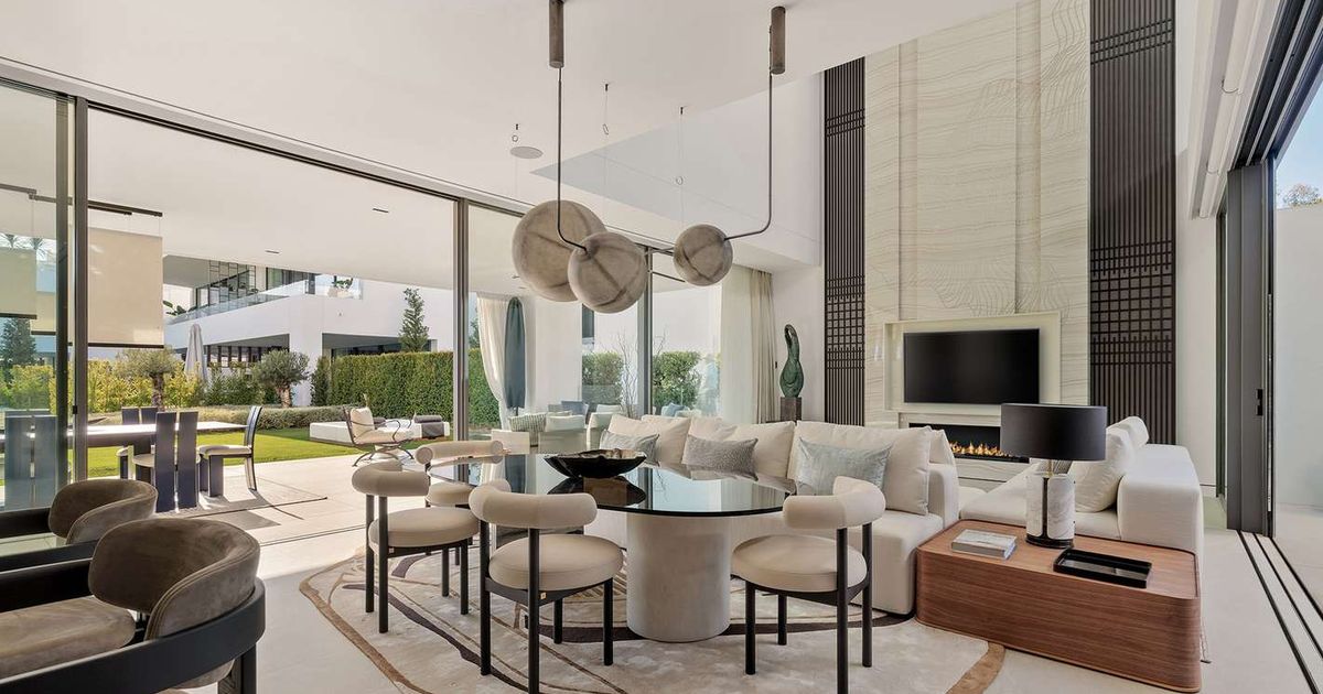 Villa in Marbella, Marbella, 10/12