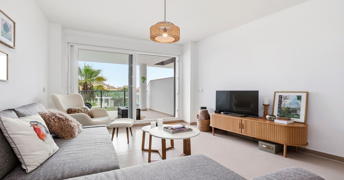 Middle Floor Apartment in Manilva, Manilva, 12/12