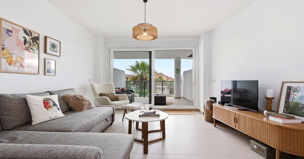 Middle Floor Apartment in Manilva, Manilva, 4/12