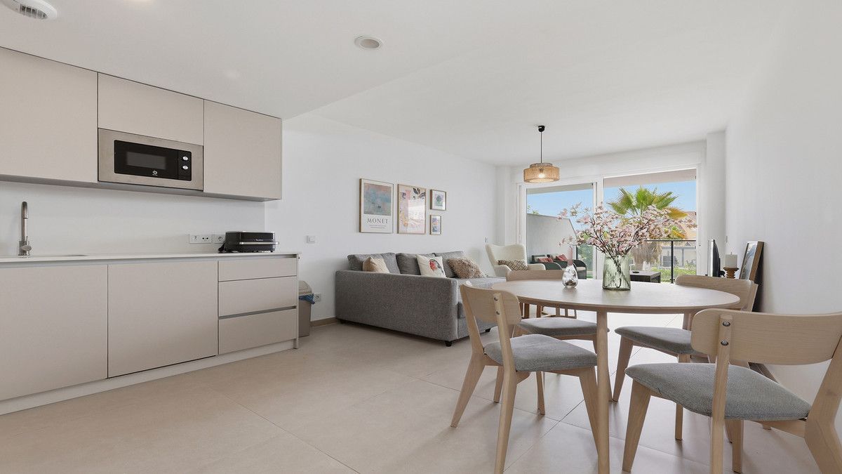 Appartement op de middelste verdieping in Manilva, Manilva, 5/12